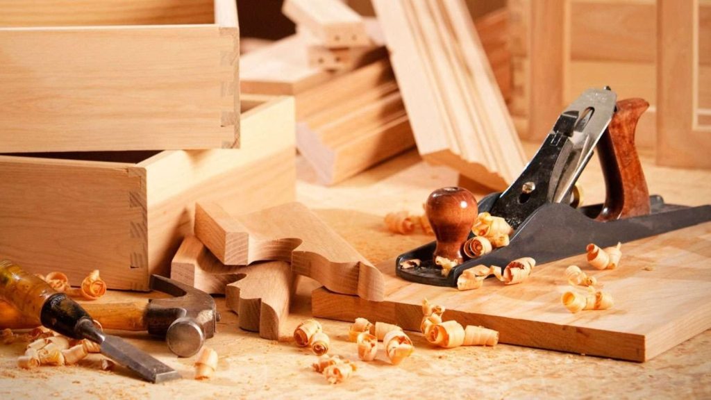 Custom Joinery vs. Off-the-Shelf Furniture in Dubai: What’s Right for Your Home?